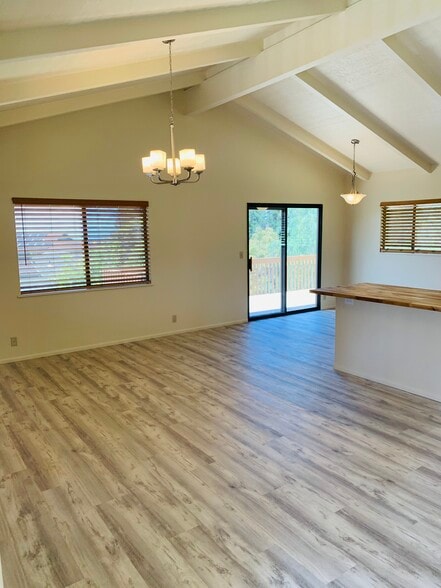 Building Photo - 2751 Palalani St