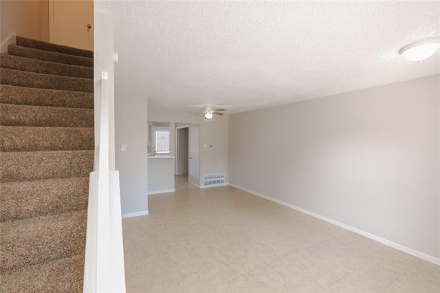 Building Photo - 2813 Wimbledon Ct