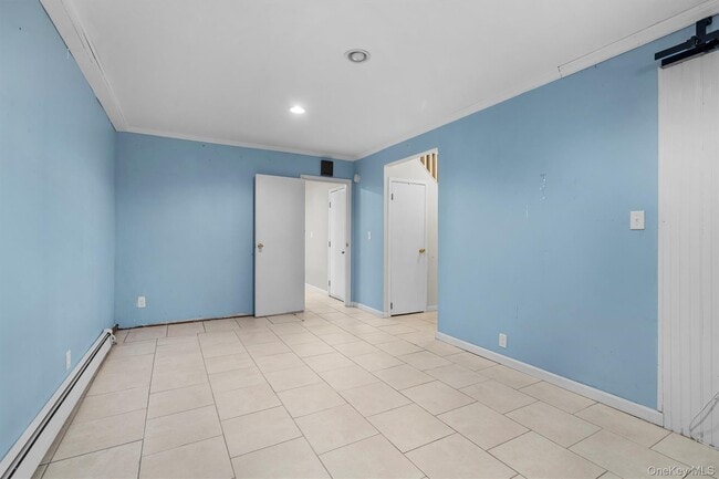 Building Photo - 3 Fredrick Dr