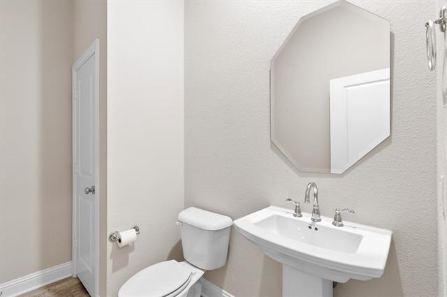 Building Photo - 576 Spruce Trail