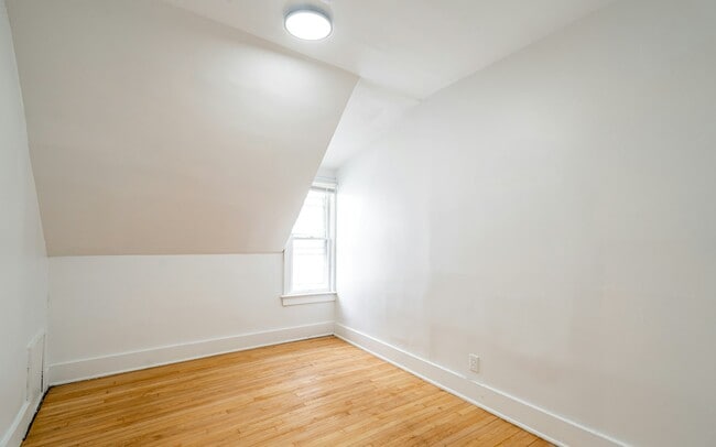 Building Photo - 2955 N 17th St