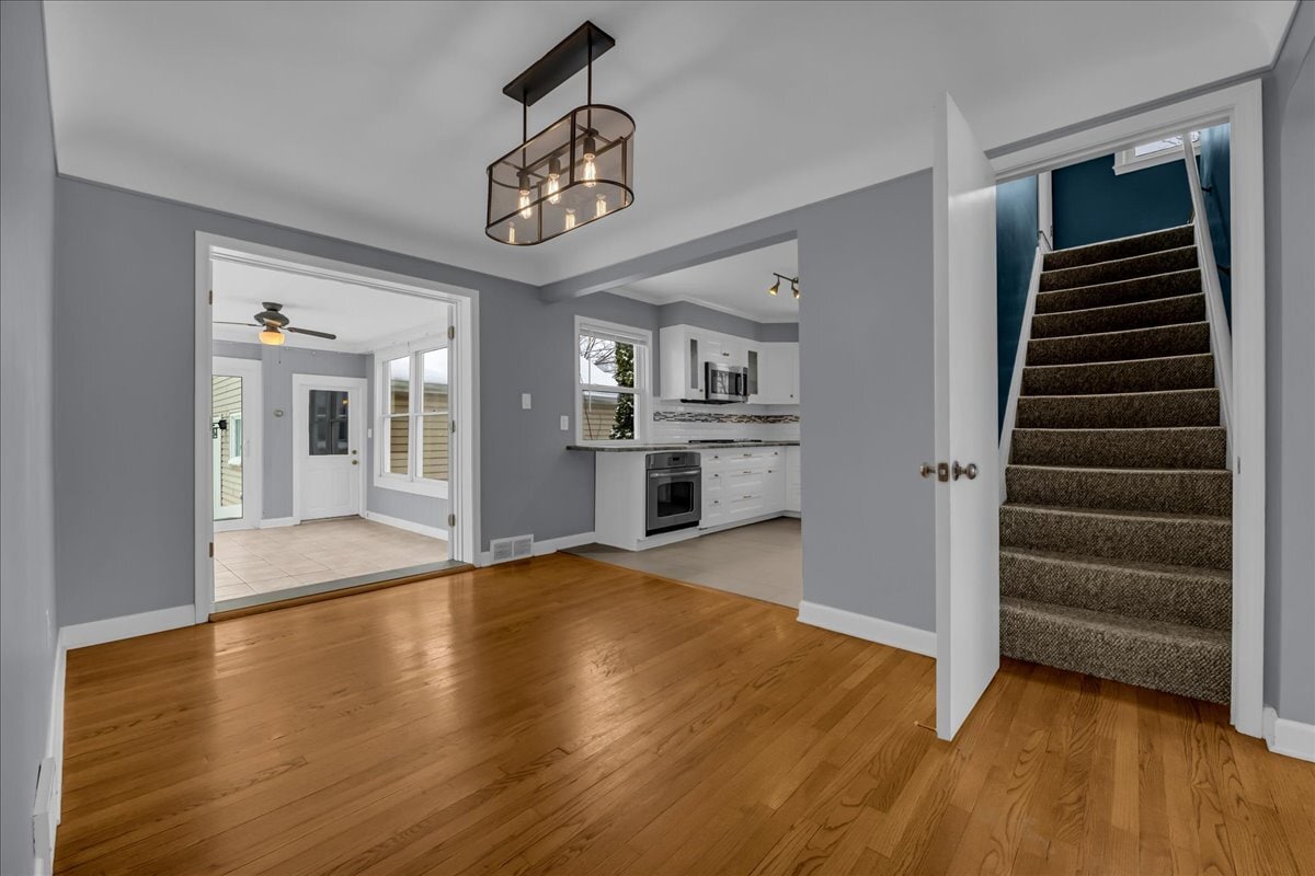 Building Photo - 2299 W Lincoln St