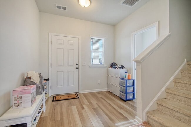 Building Photo - Spacious Moncks Corner Home