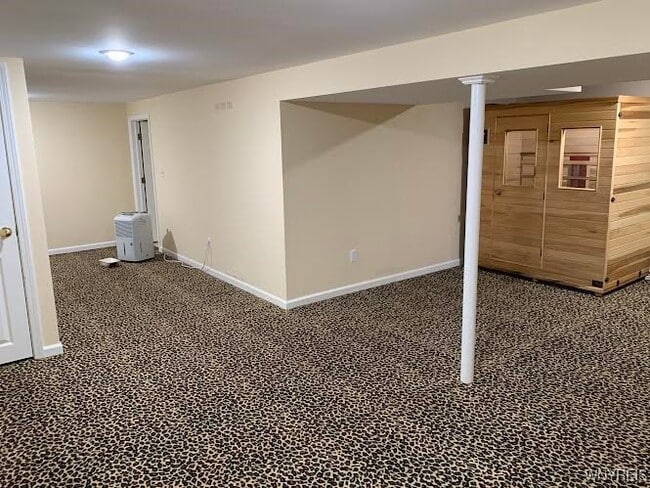 Building Photo - 1701 Forest Edge Dr