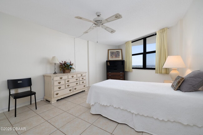 Building Photo - 1415 Ocean Shore Blvd