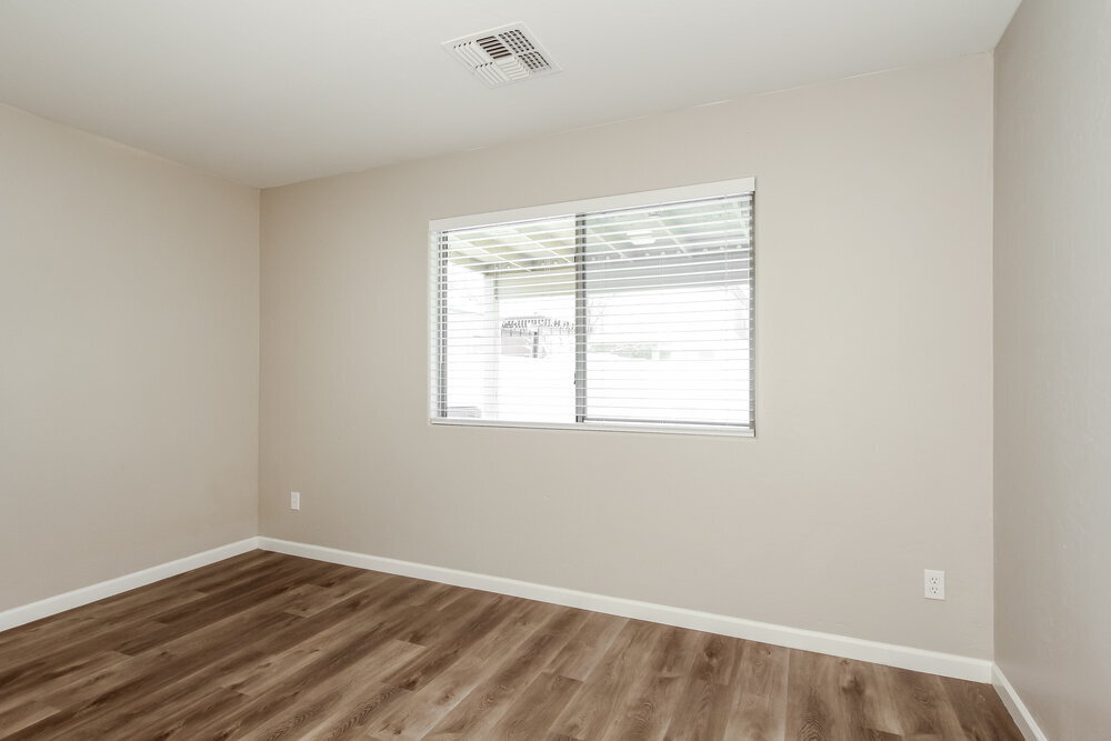 Building Photo - 10206 W Whyman Ave