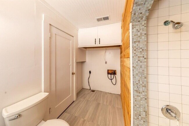 Building Photo - Ready for Summer and Fall Semester 2026! Spacious Four Bedroom near Texas Tech!