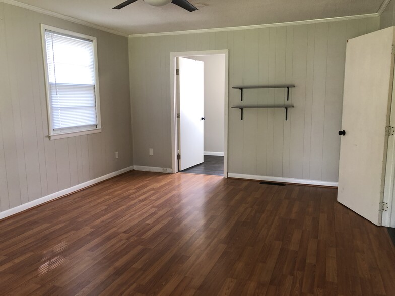 Bonus Room - 611 Thrush Pl