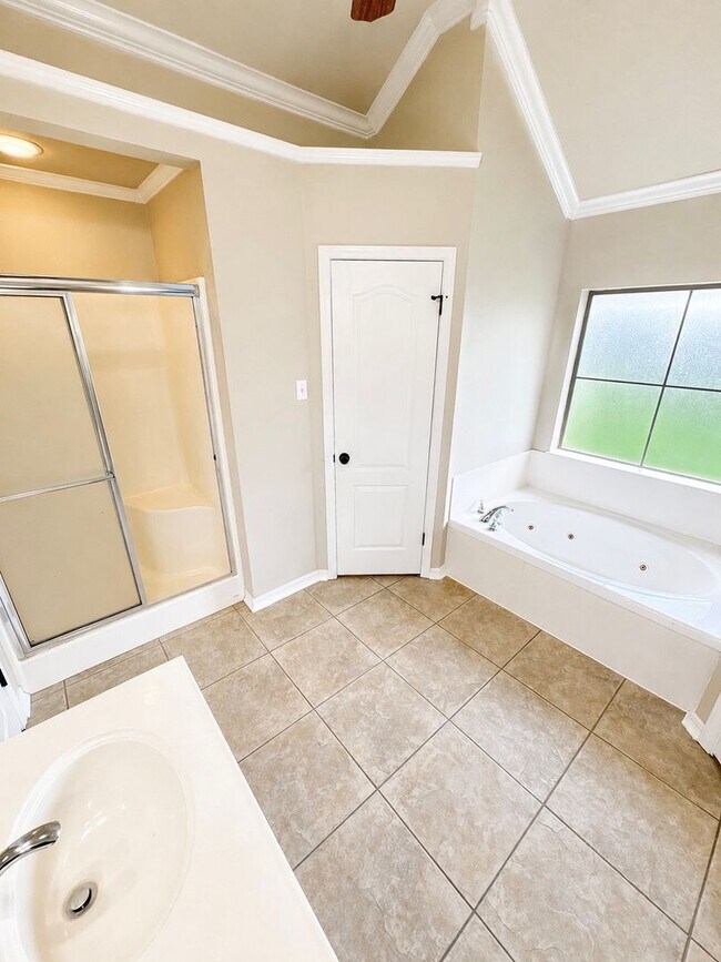 Building Photo - Tuscany Villas Subdivision