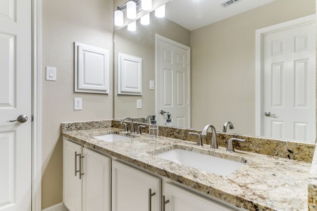 Building Photo - Beautiful 4 Bedroom Home in Sonoma Ranch