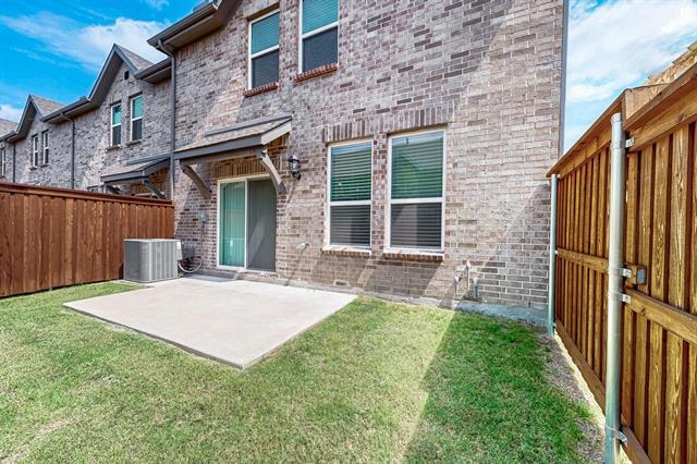 Building Photo - 1371 Hill Country Pl