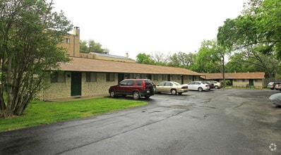 Building Photo - The Preserve Hyde Park - Siesta Place