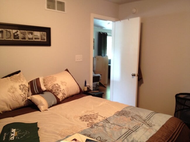 Building Photo - Private Country Oasis Minutes from Southbe...