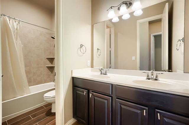 Building Photo - 12372 Payne St