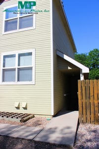 Building Photo - 526 S Whitcomb St