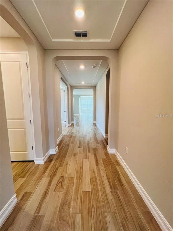 Building Photo - 4567 Tivoli Dr
