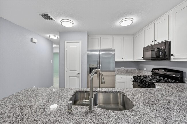 Building Photo - 3328 Turkey Trot Ln
