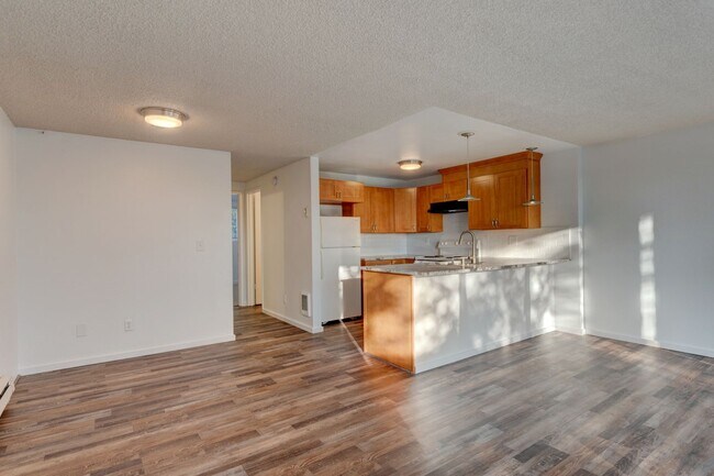 Building Photo - L730 Harrier