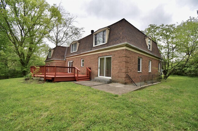 Building Photo - 9571 Beech Dr