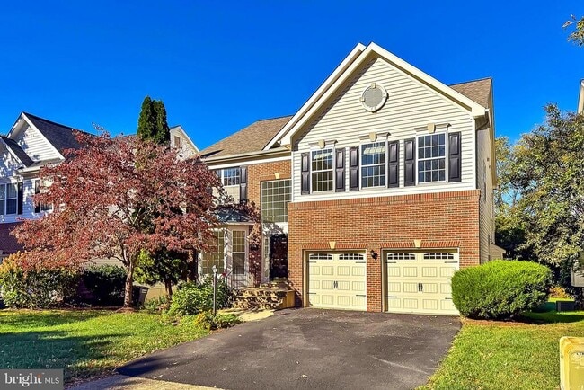 Building Photo - 47497 Saulty Dr