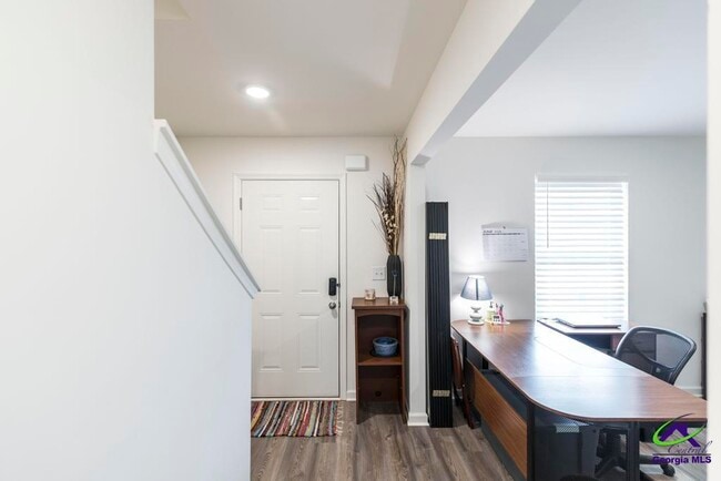 Building Photo - 409 Resting Fawn Pl