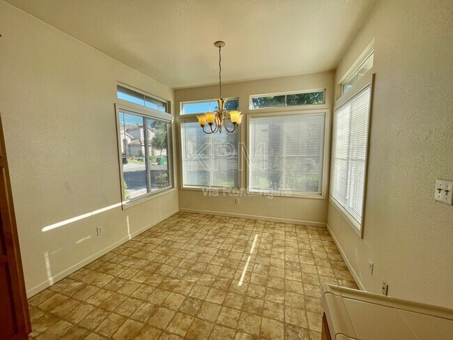 Building Photo - 3908 Lembert Dome Ct