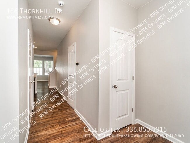 Building Photo - 156 Thornhill Dr