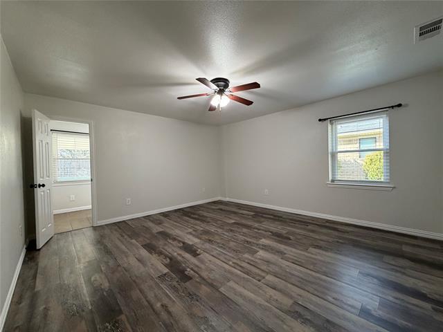 Building Photo - 420 Opal St