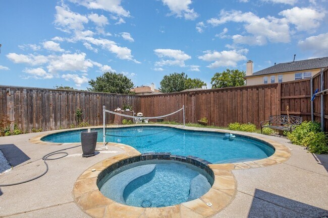 Building Photo - 745 Amhurst Ct