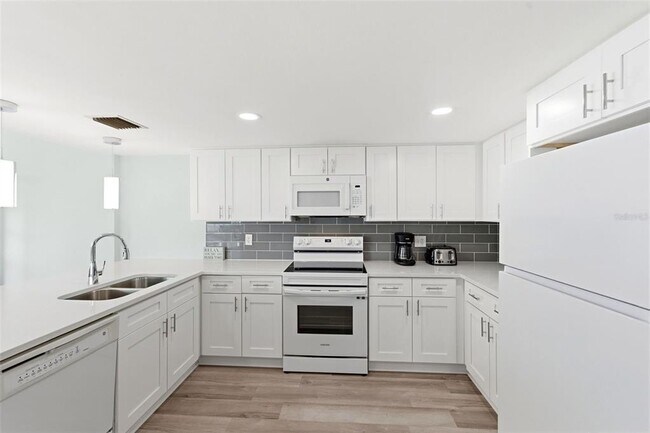 Building Photo - 17408 Gulf Blvd