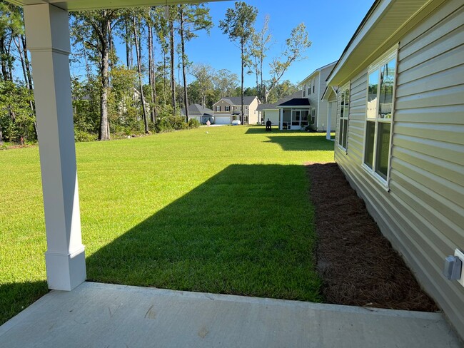 Building Photo - One-Level Home in Heritage at New Riversid...