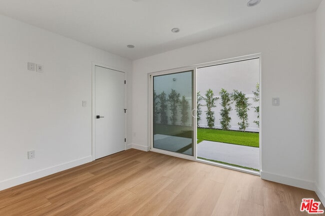 Building Photo - 14167 Erwin St