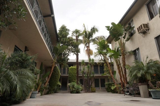 The Hobart Riviera Apartments - 334 S. Hobart Blvd