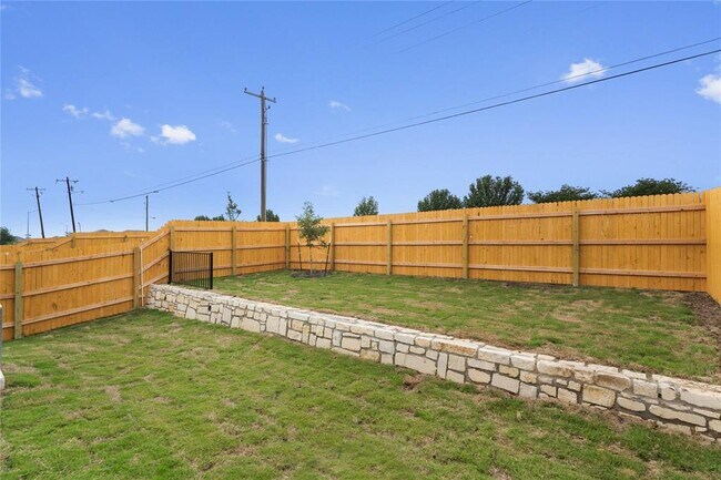 Building Photo - 18609 Cremello Dr
