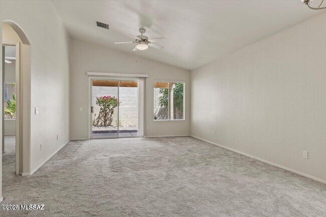 Building Photo - 8142 N Millwheel Pl