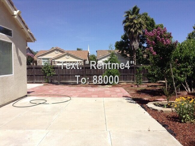 Building Photo - 3 Bedroom, 2 Bathroom Home in Elk Grove