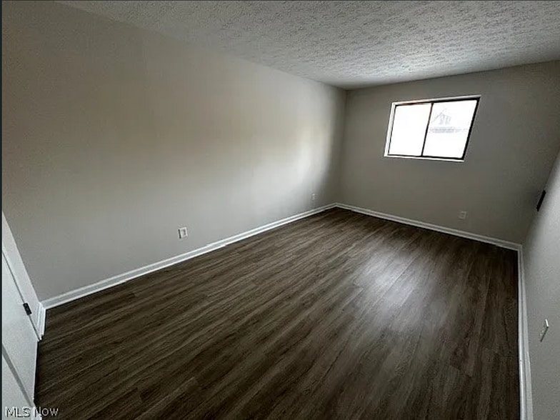 Building Photo - 27401 Westown Blvd