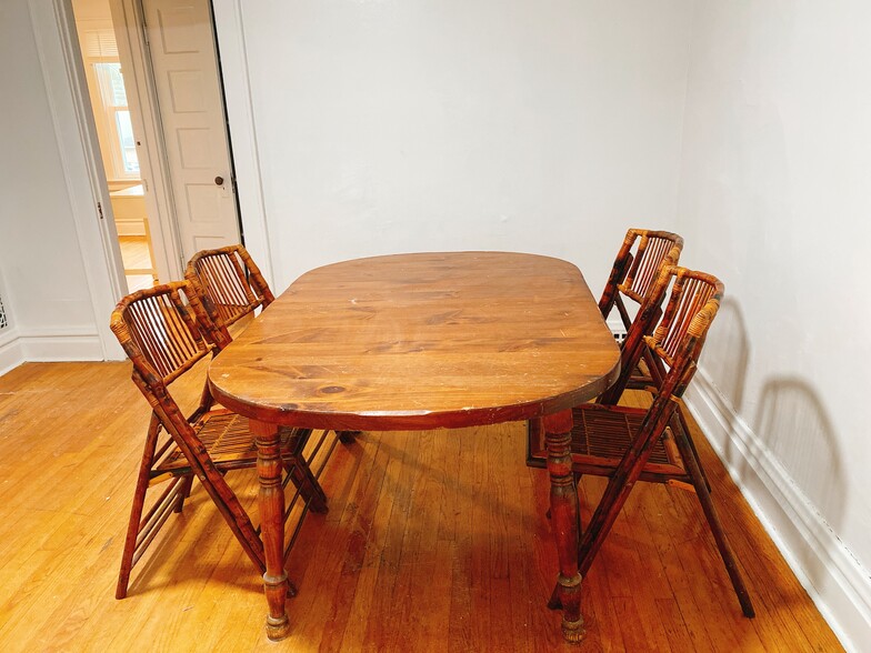 Dining room - 853 Ackerman Ave