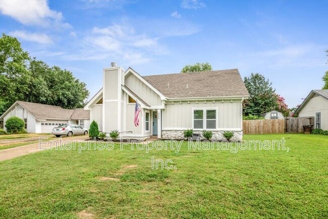 Building Photo - 2988 Christoval St