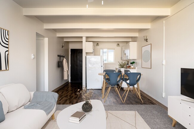 Building Photo - The Scholls Apartments