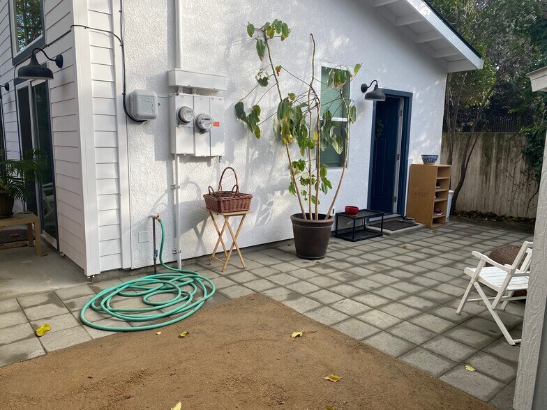 Bright, sunny patio - 1732 Pomona Dr