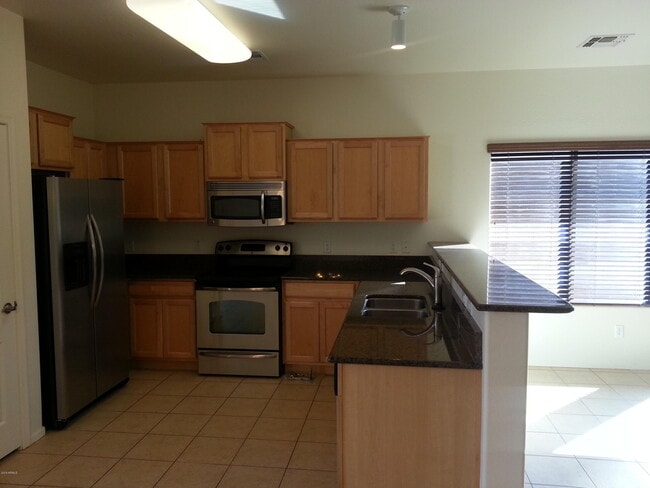 Building Photo - 36169 N Mirandesa Dr