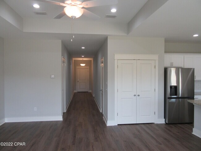 Building Photo - 154 Drews Ln