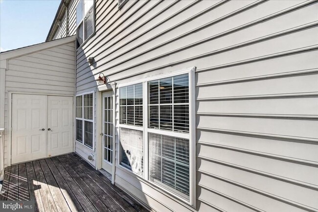 Building Photo - 1811b Wheyfield Dr