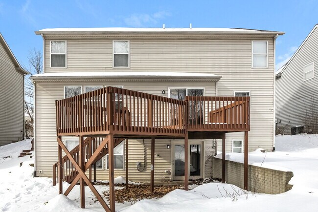 Building Photo - 12005 Gatwick View Dr