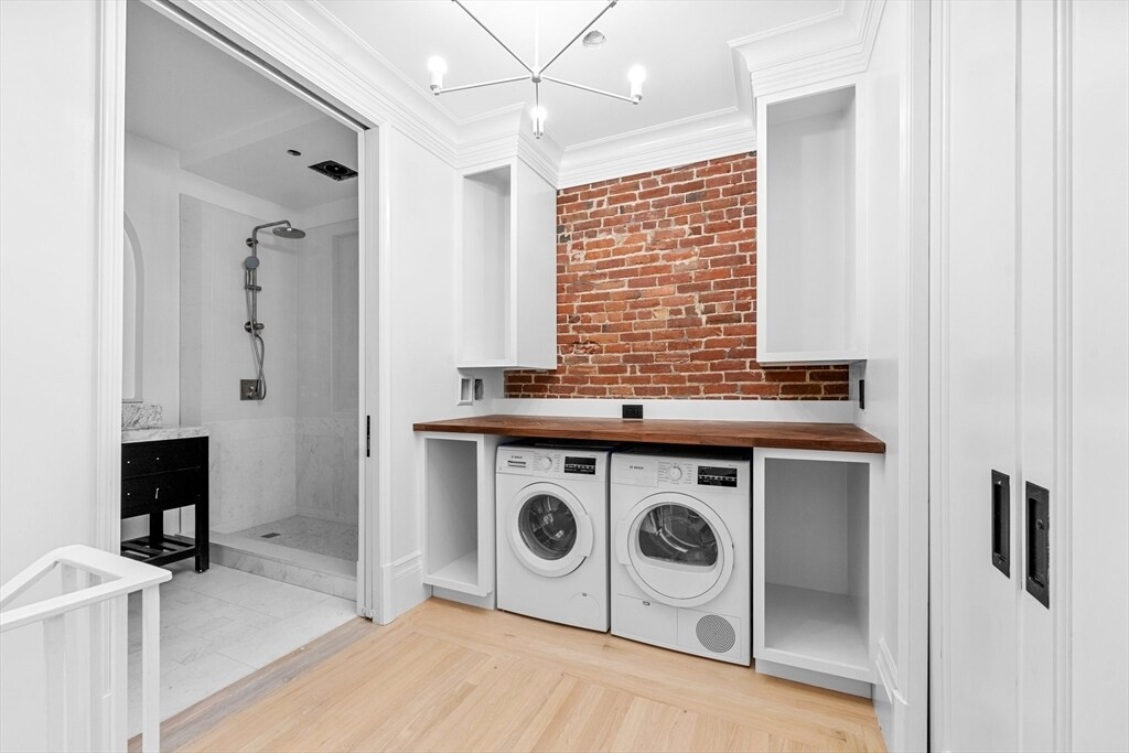 Building Photo - 354 Tappan St