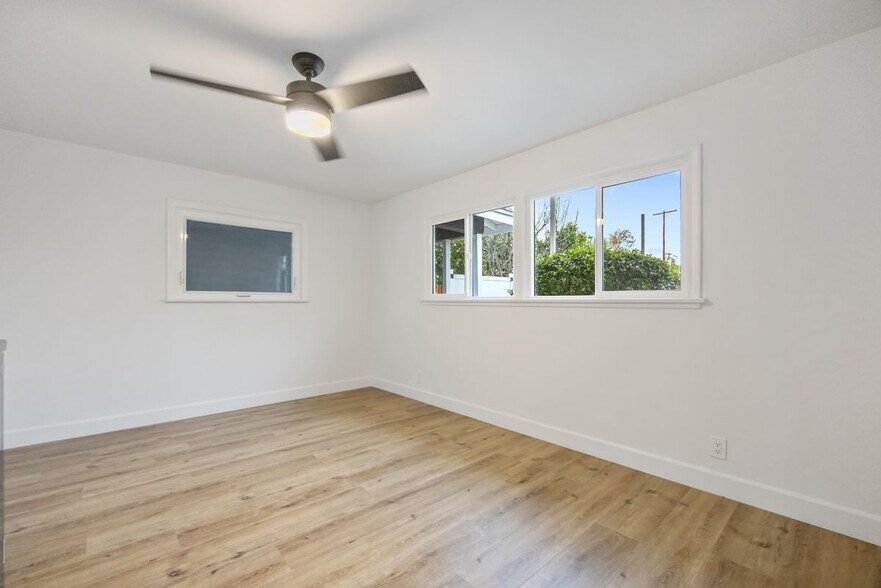 Building Photo - 22650 Sherman Way