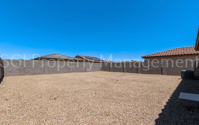 Building Photo - 1048 W Verde Ln