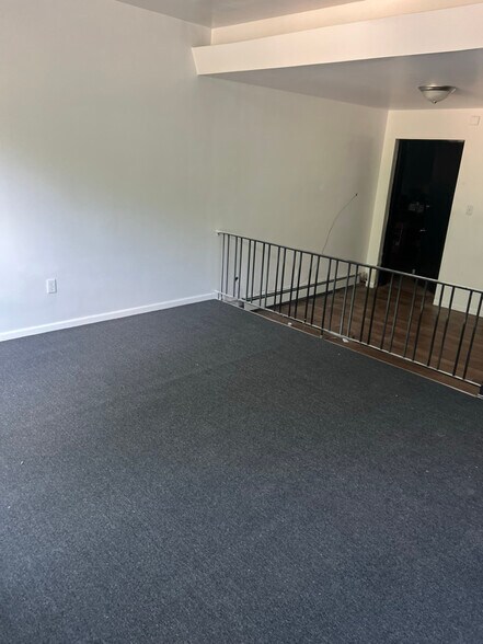 Building Photo - 1580 Electric Ave