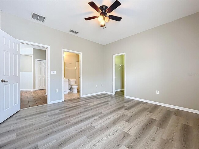 Building Photo - 4640 Mandolin Loop